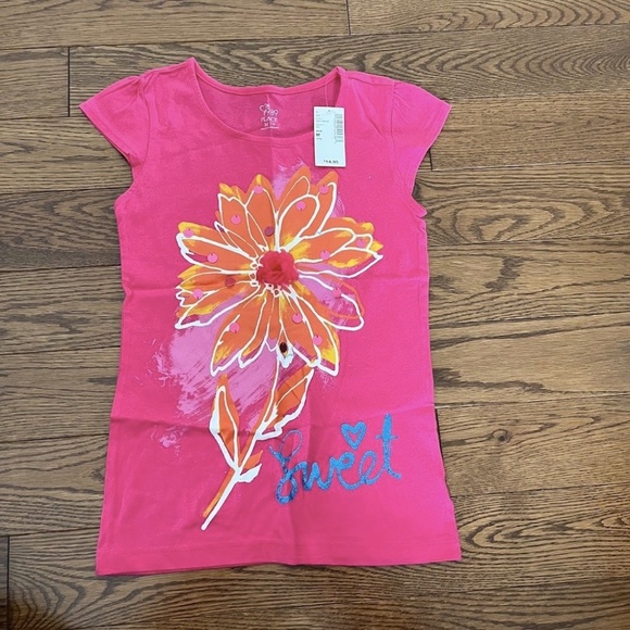 New Place t-shirt size 7/8 - Picture 1 of 4